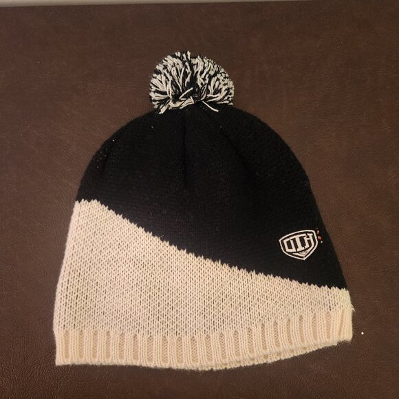 Old Time Hockey Logo Collection FLYERS - Picture 2 of 4